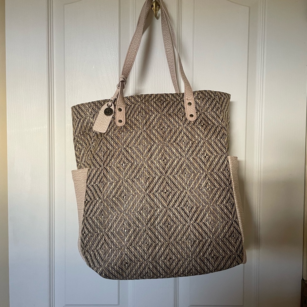 Pistil tote
